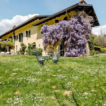 Antica Cascina Del Medico Guest house Muzzano